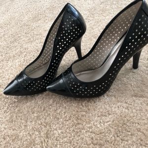 Wide Width Christian Siriano black pumps